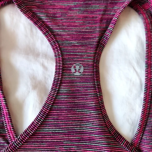 Lululemon Striped Racer Back Reversible Tank size 6 - Picture 3 of 3